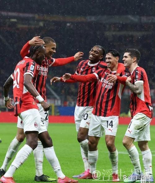 米兰战萨索洛采用352阵型，普利西奇搭档恩昆库领衔进攻